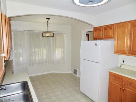 1610 Mayview Avenue Cleveland OH 44109
