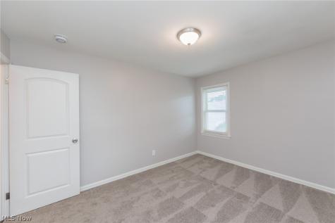 3707 Longwood Avenue Parma OH 44134