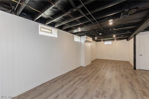 3707 Longwood Avenue Parma OH 44134