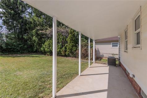 3707 Longwood Avenue Parma OH 44134