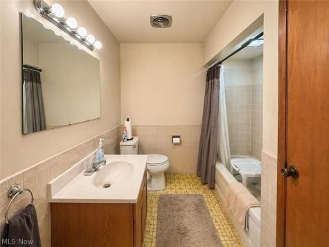 3262 Royalton Road North Royalton OH 44133