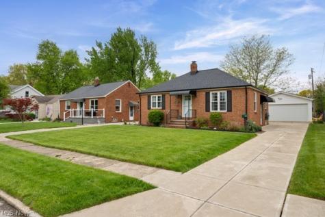 4052 W 223rd Street Fairview Park OH 44126