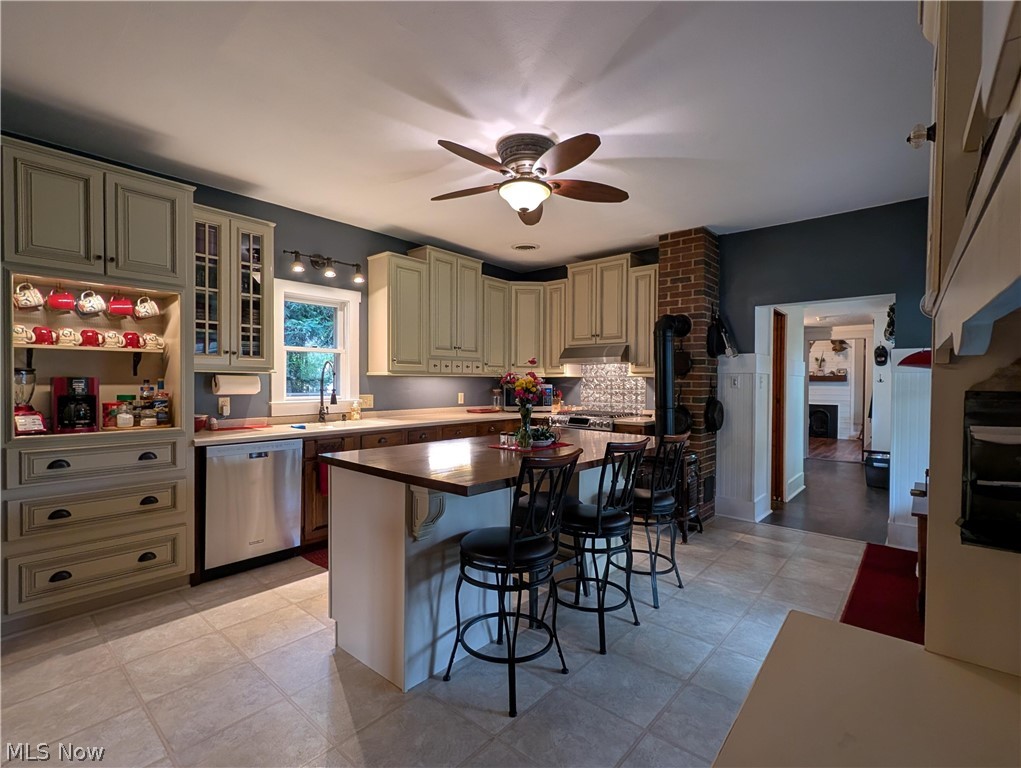 412 High Street Dresden OH 43821