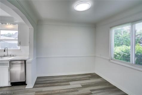 5410 Renwood Drive Parma OH 44129