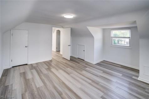 5410 Renwood Drive Parma OH 44129