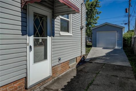 5410 Renwood Drive Parma OH 44129