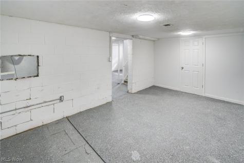 5410 Renwood Drive Parma OH 44129