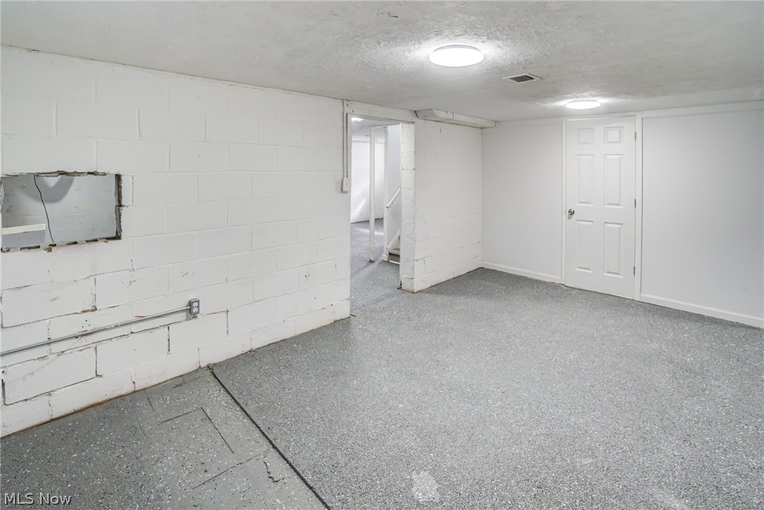 5410 Renwood Drive Parma OH 44129