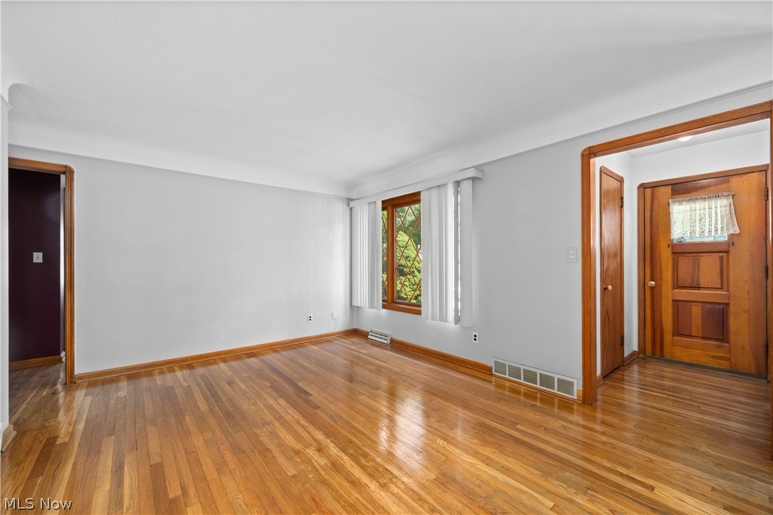 5924 Monica Lane Garfield Heights OH 44125