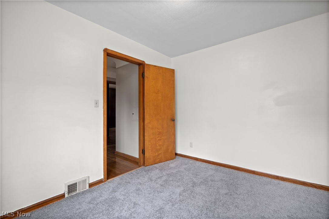 5924 Monica Lane Garfield Heights OH 44125