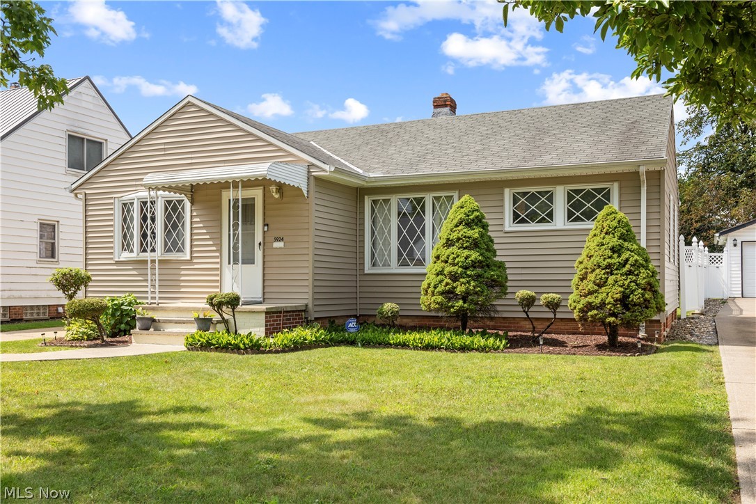 5924 Monica Lane Garfield Heights OH 44125