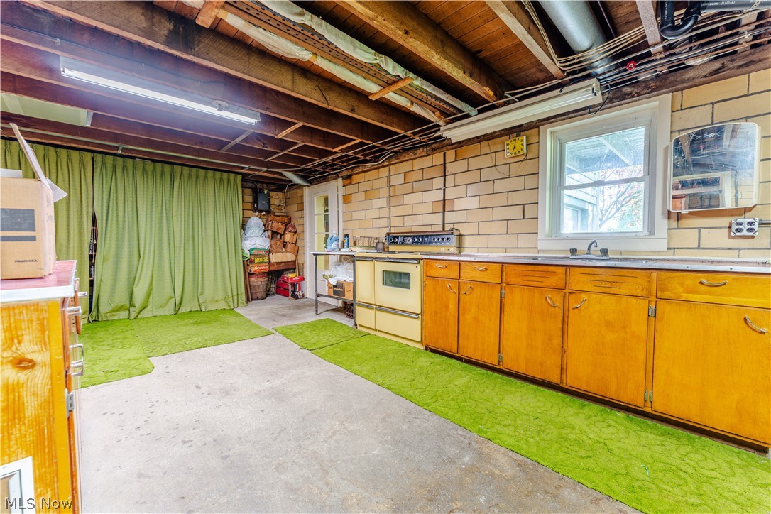 5698 State Route 515 Millersburg OH 44654