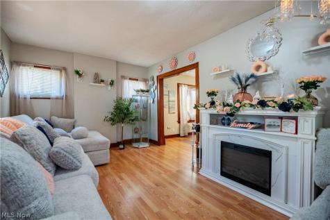 190 E Archwood Avenue Akron OH 44301