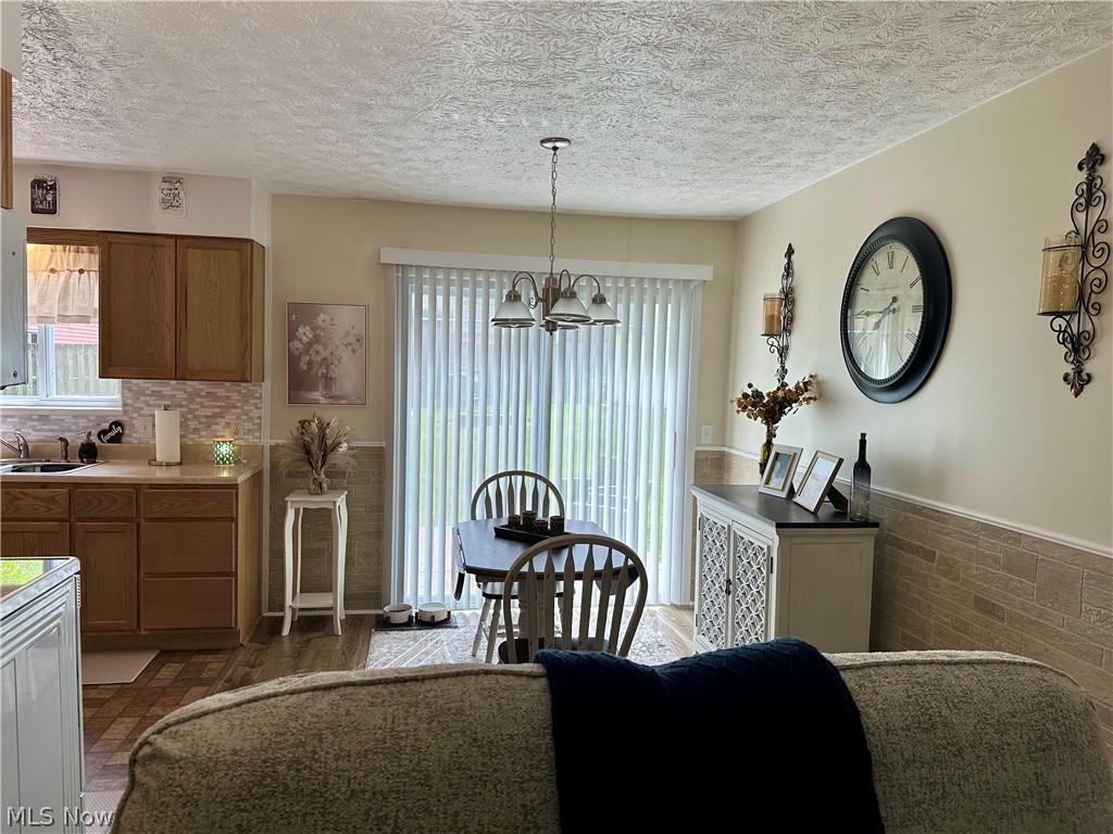 1298 Elberon Avenue Salem OH 44460