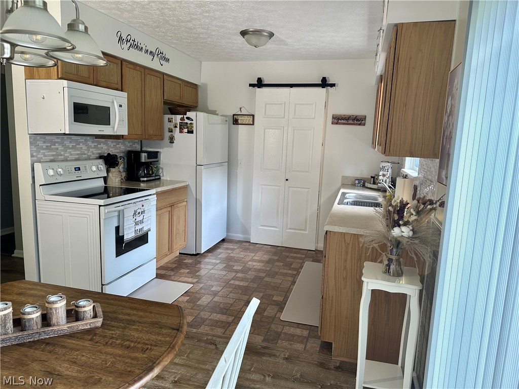 1298 Elberon Avenue Salem OH 44460