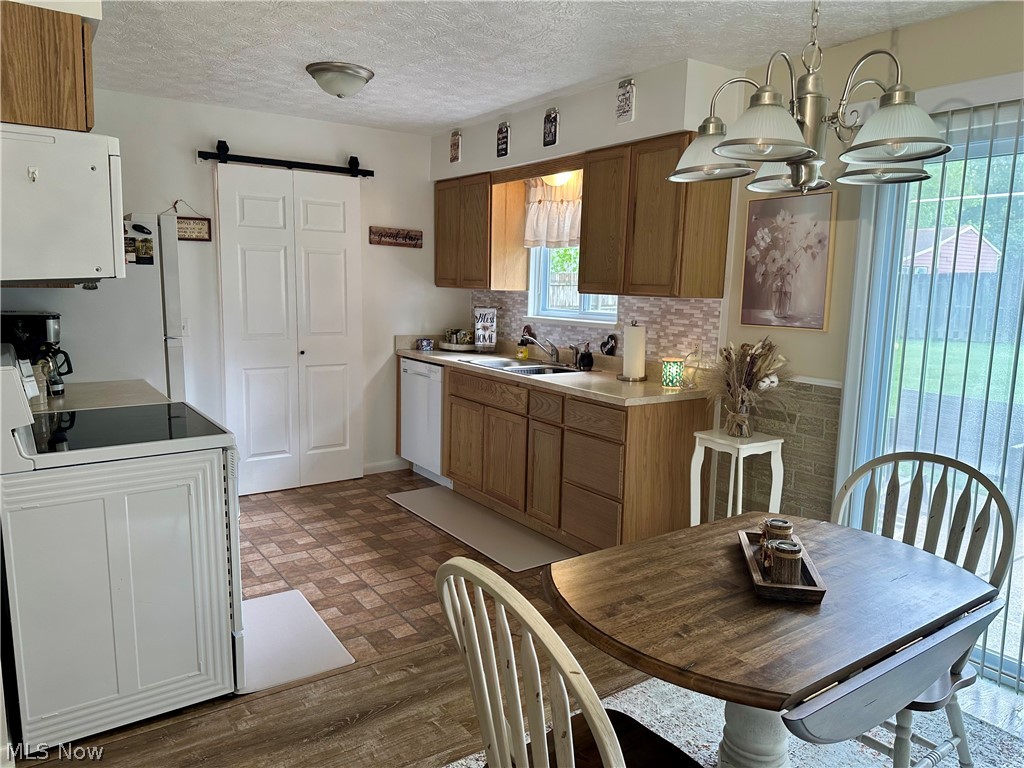 1298 Elberon Avenue Salem OH 44460