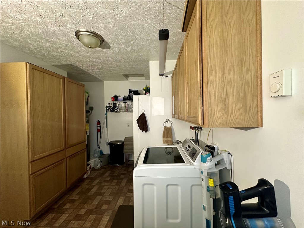 1298 Elberon Avenue Salem OH 44460