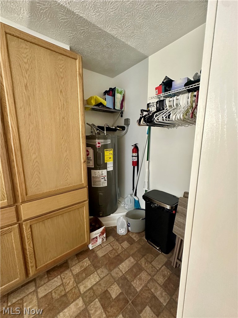 1298 Elberon Avenue Salem OH 44460