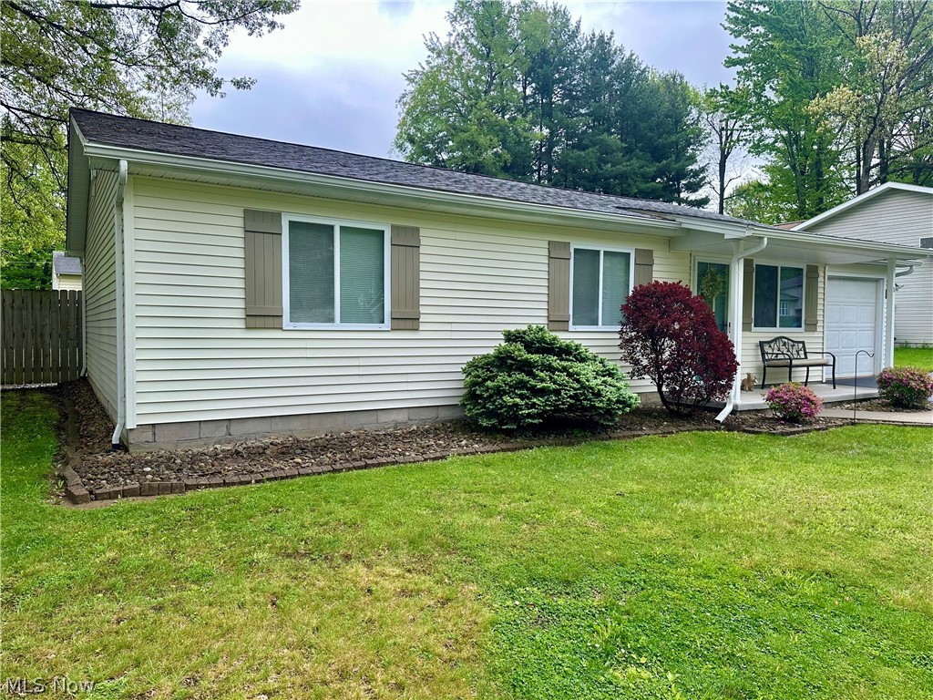 1298 Elberon Avenue Salem OH 44460