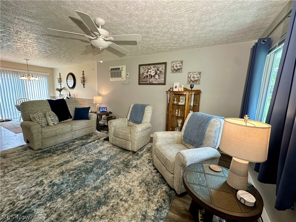 1298 Elberon Avenue Salem OH 44460