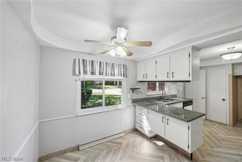 1355 Forest Hills Boulevard Cleveland Heights OH 44118