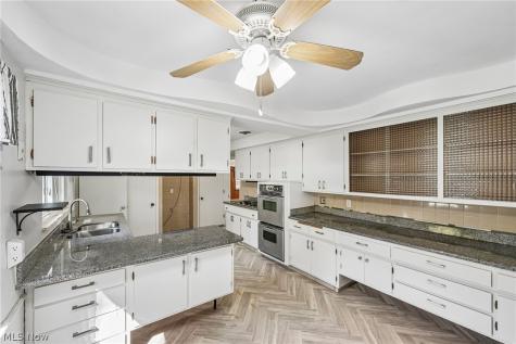 1355 Forest Hills Boulevard Cleveland Heights OH 44118