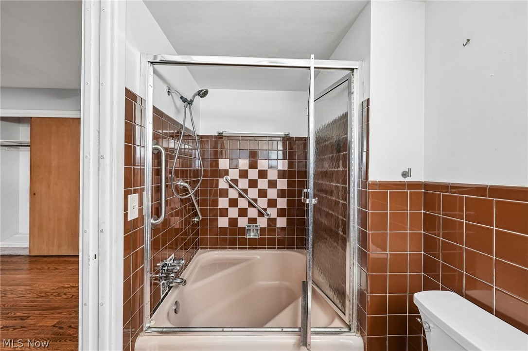 1355 Forest Hills Boulevard Cleveland Heights OH 44118