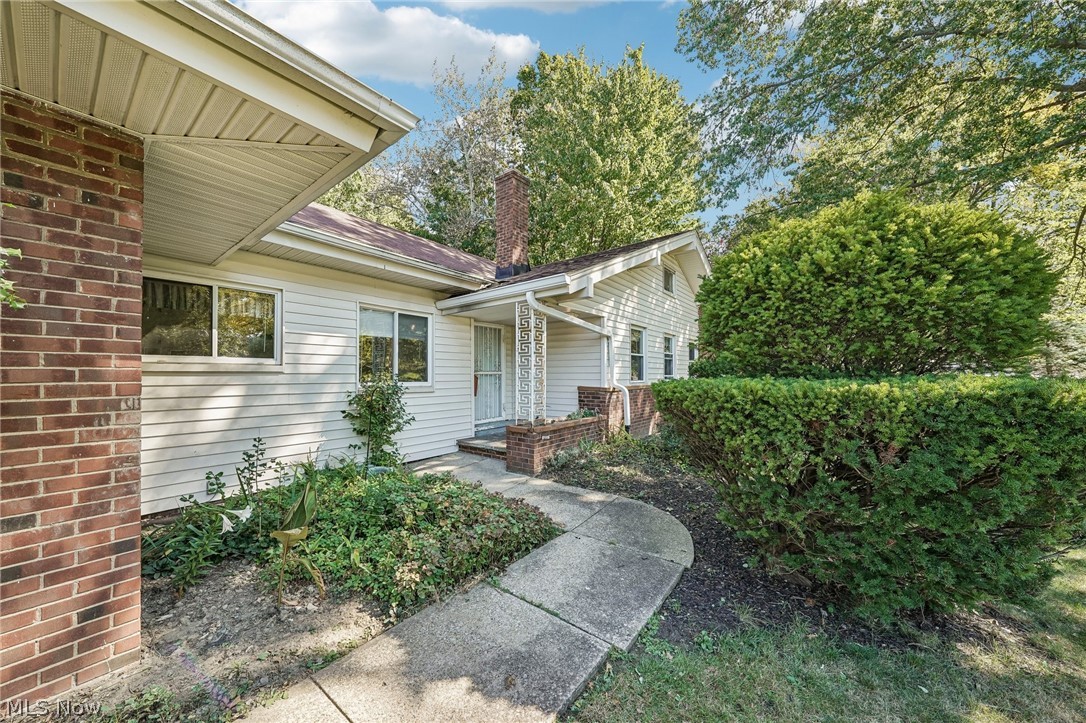 1355 Forest Hills Boulevard Cleveland Heights OH 44118