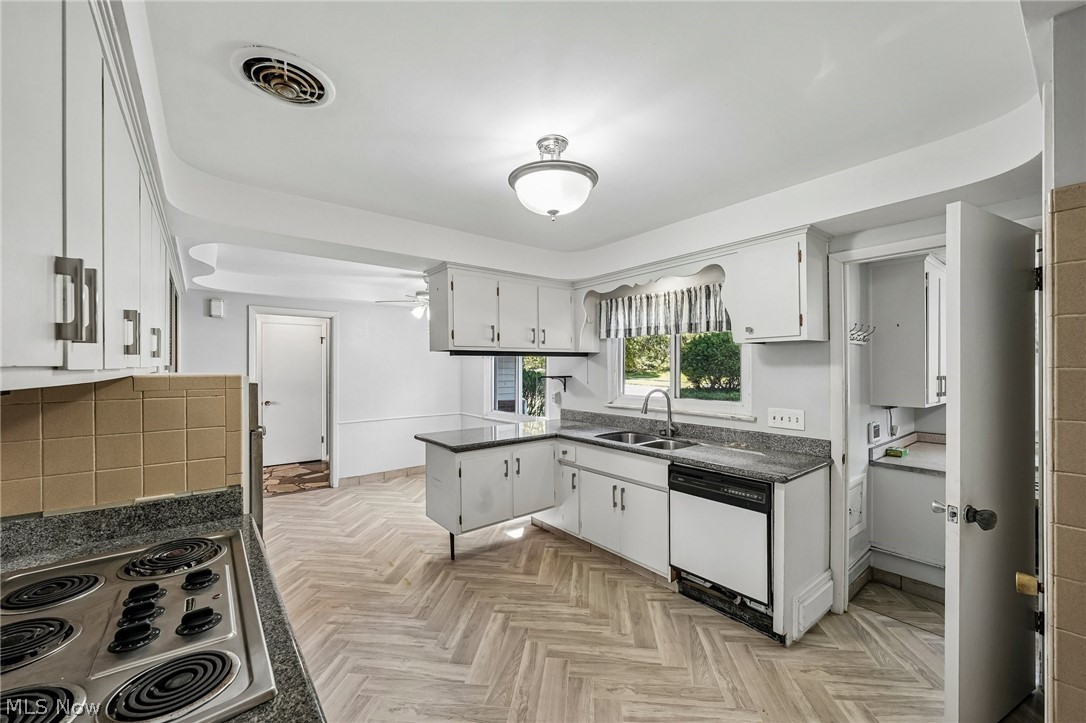 1355 Forest Hills Boulevard Cleveland Heights OH 44118
