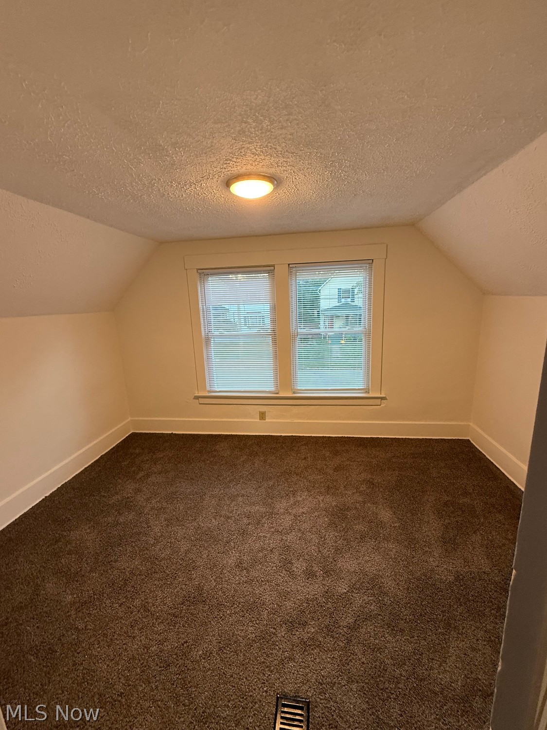 444 8th Street Struthers OH 44471