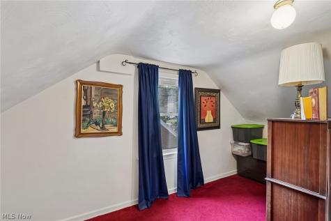 394 E Park Avenue Barberton OH 44203