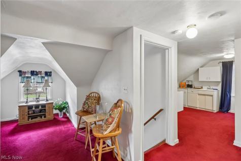 394 E Park Avenue Barberton OH 44203