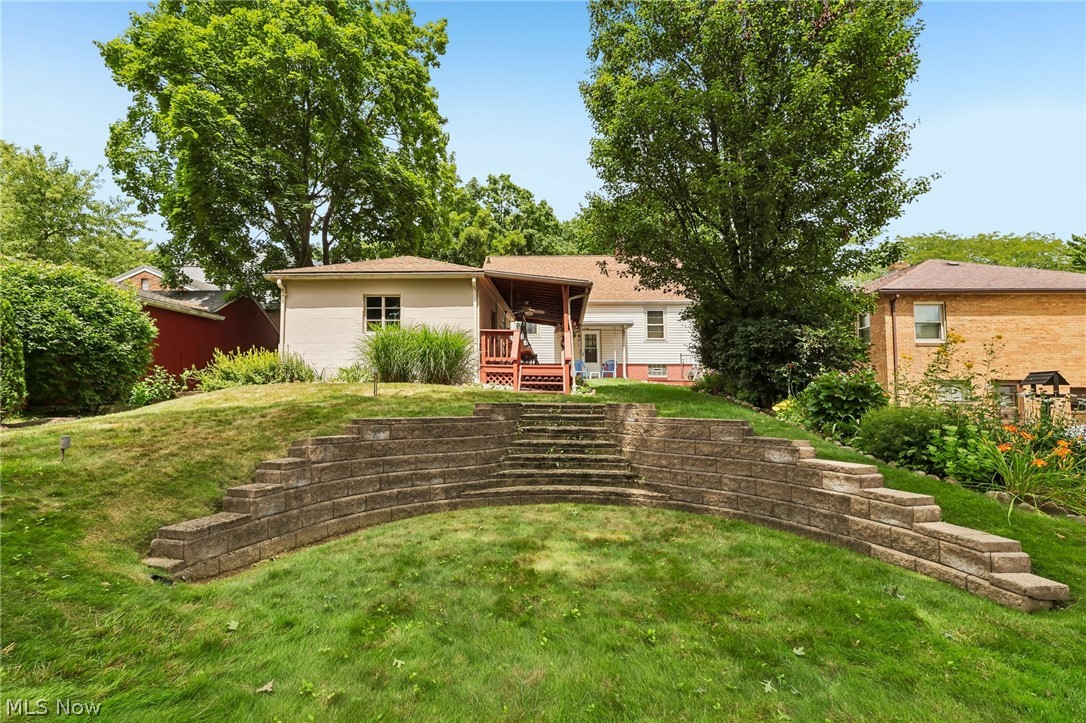 394 E Park Avenue Barberton OH 44203