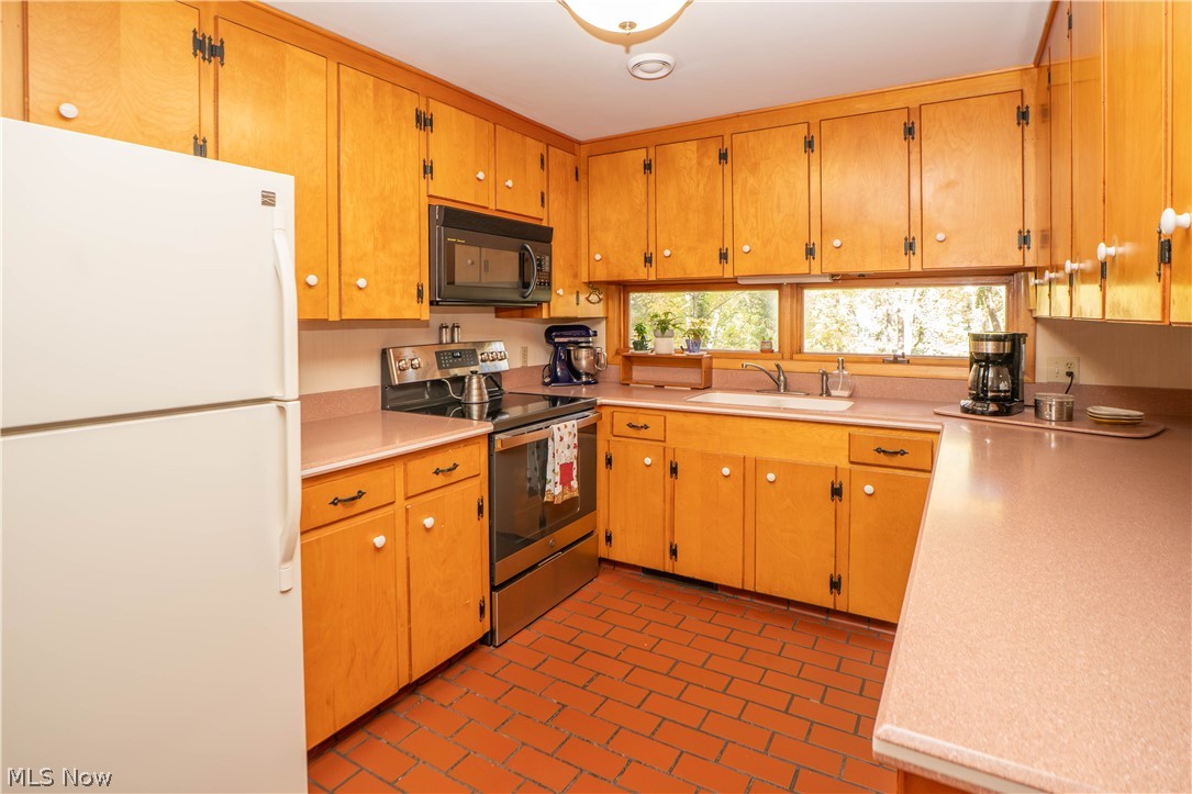 2221 Devonshire Drive NW Canton OH 44708