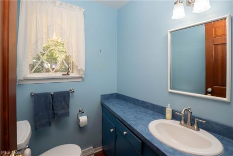 2221 Devonshire Drive NW Canton OH 44708