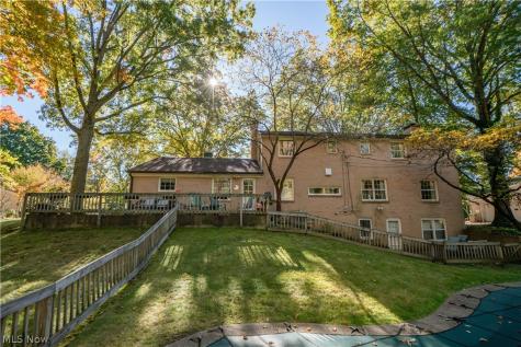 2221 Devonshire Drive NW Canton OH 44708