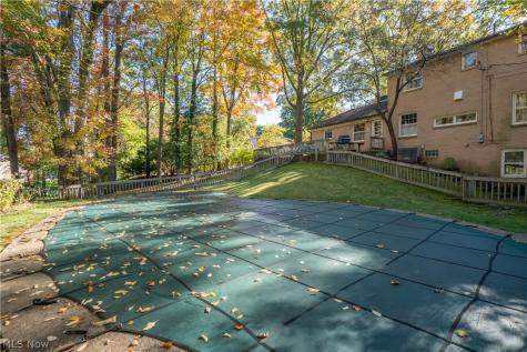 2221 Devonshire Drive NW Canton OH 44708