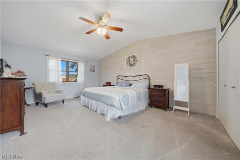 1068 Shelview Circle NW Uniontown OH 44685
