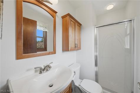 1068 Shelview Circle NW Uniontown OH 44685