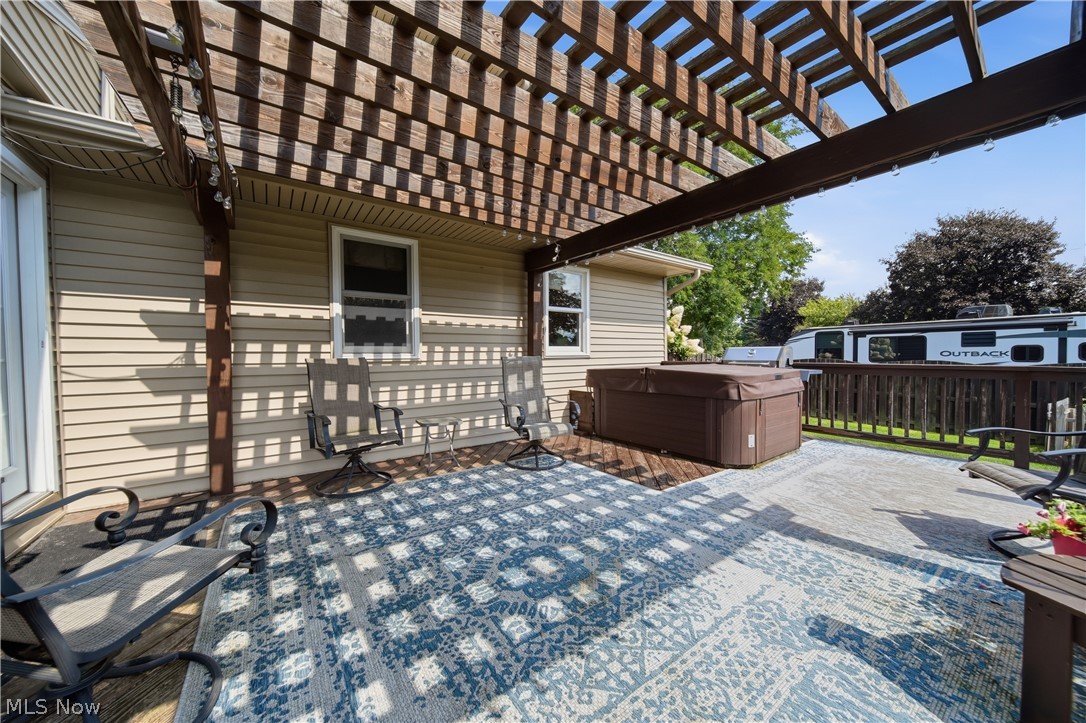 1068 Shelview Circle NW Uniontown OH 44685