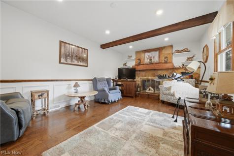 1068 Shelview Circle NW Uniontown OH 44685