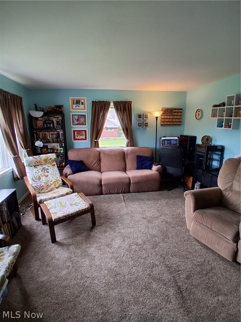 68490 Elm Street Bridgeport OH 43912