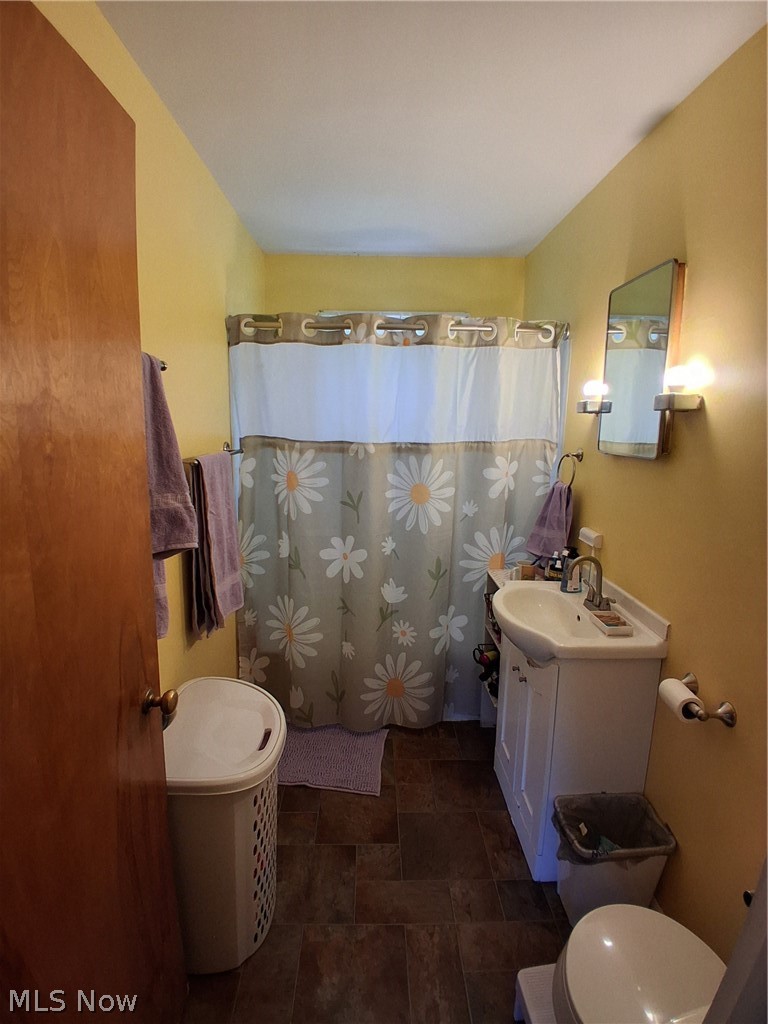 68490 Elm Street Bridgeport OH 43912