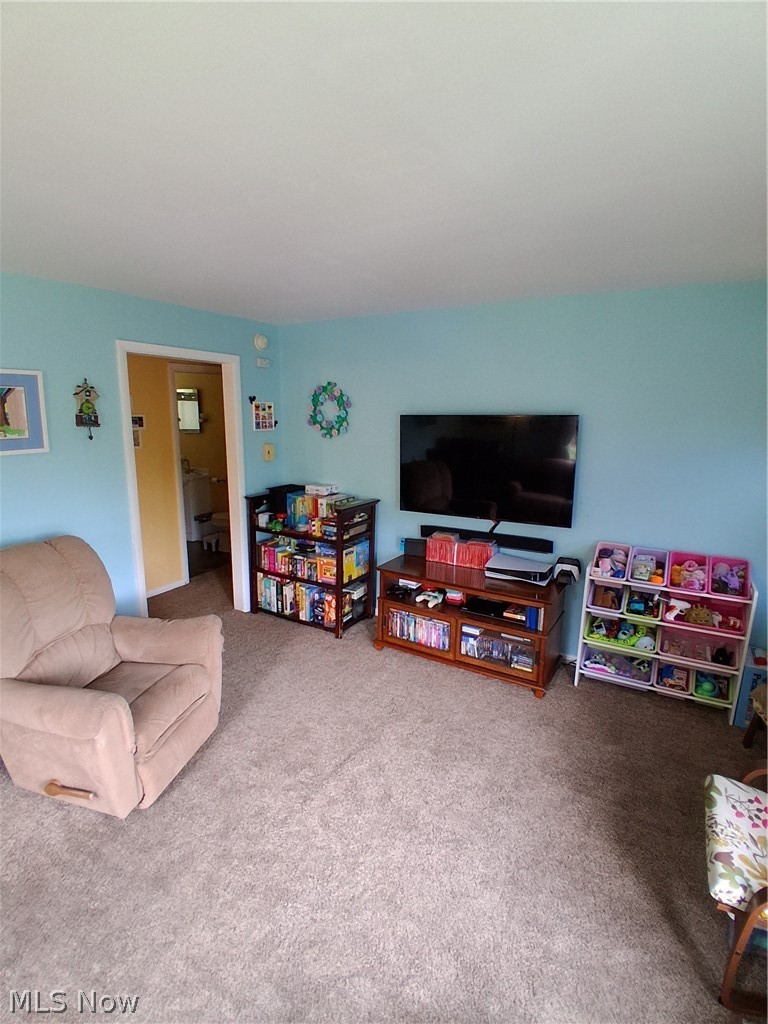 68490 Elm Street Bridgeport OH 43912