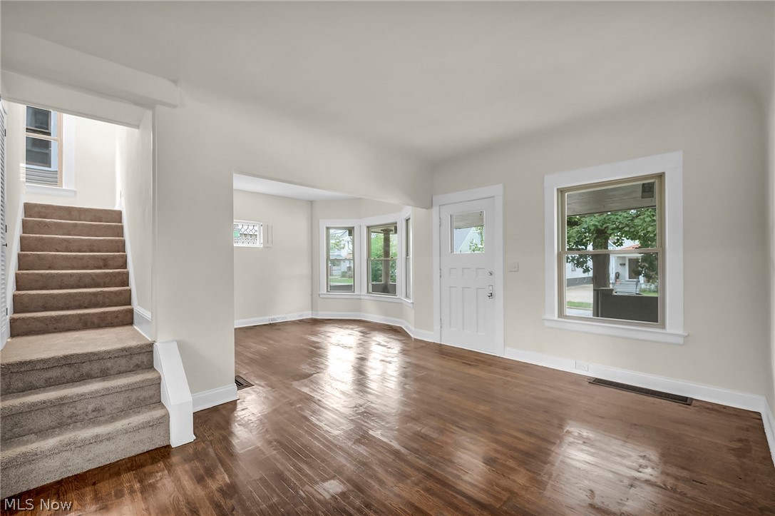 1515 Orchard Grove Avenue Lakewood OH 44107