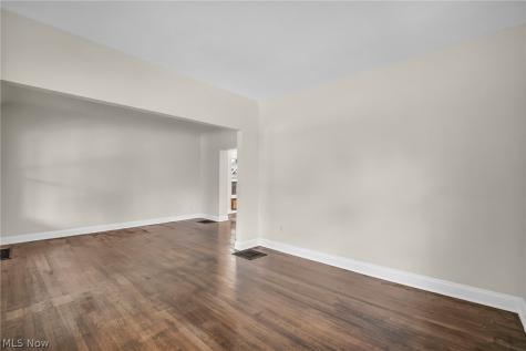 1515 Orchard Grove Avenue Lakewood OH 44107