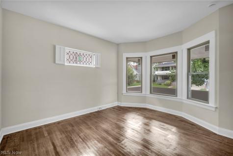1515 Orchard Grove Avenue Lakewood OH 44107