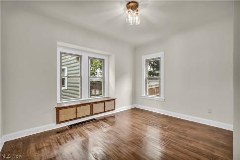 1515 Orchard Grove Avenue Lakewood OH 44107