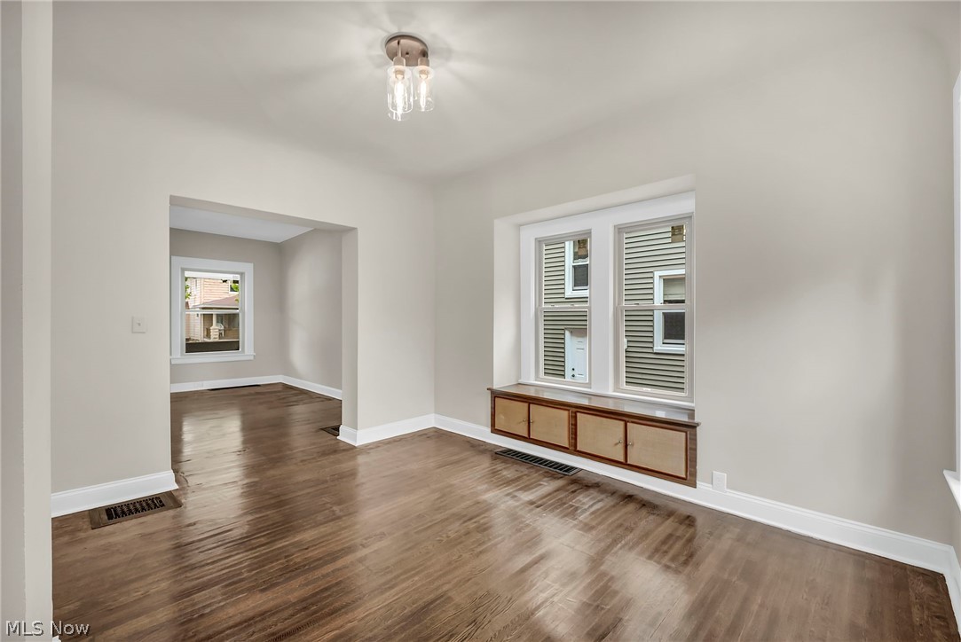 1515 Orchard Grove Avenue Lakewood OH 44107