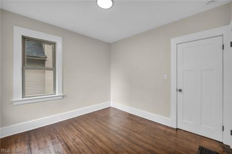 1515 Orchard Grove Avenue Lakewood OH 44107